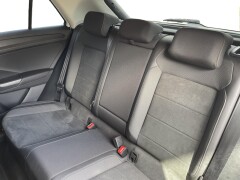 Volkswagen-T-Roc-5